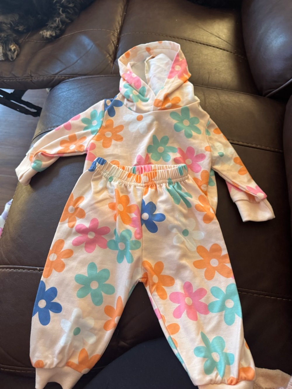 3/6 months flower jogger set